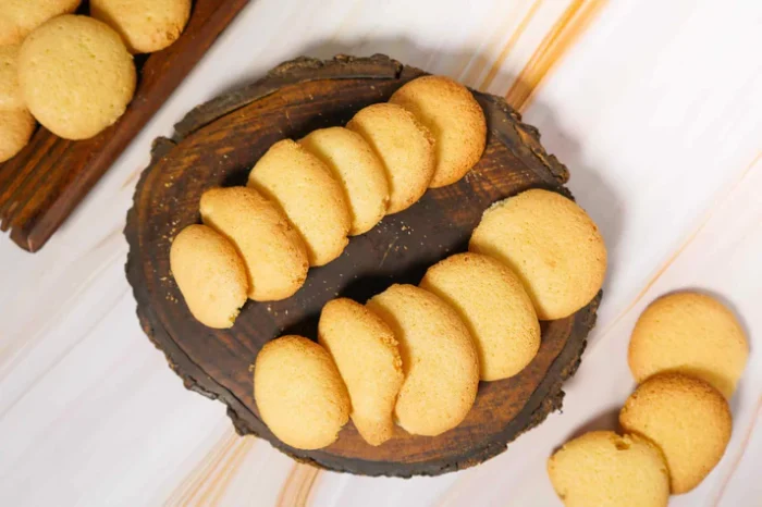 kayani-bakery-wine-biscuits-non-alcoholic-order-punes-classic